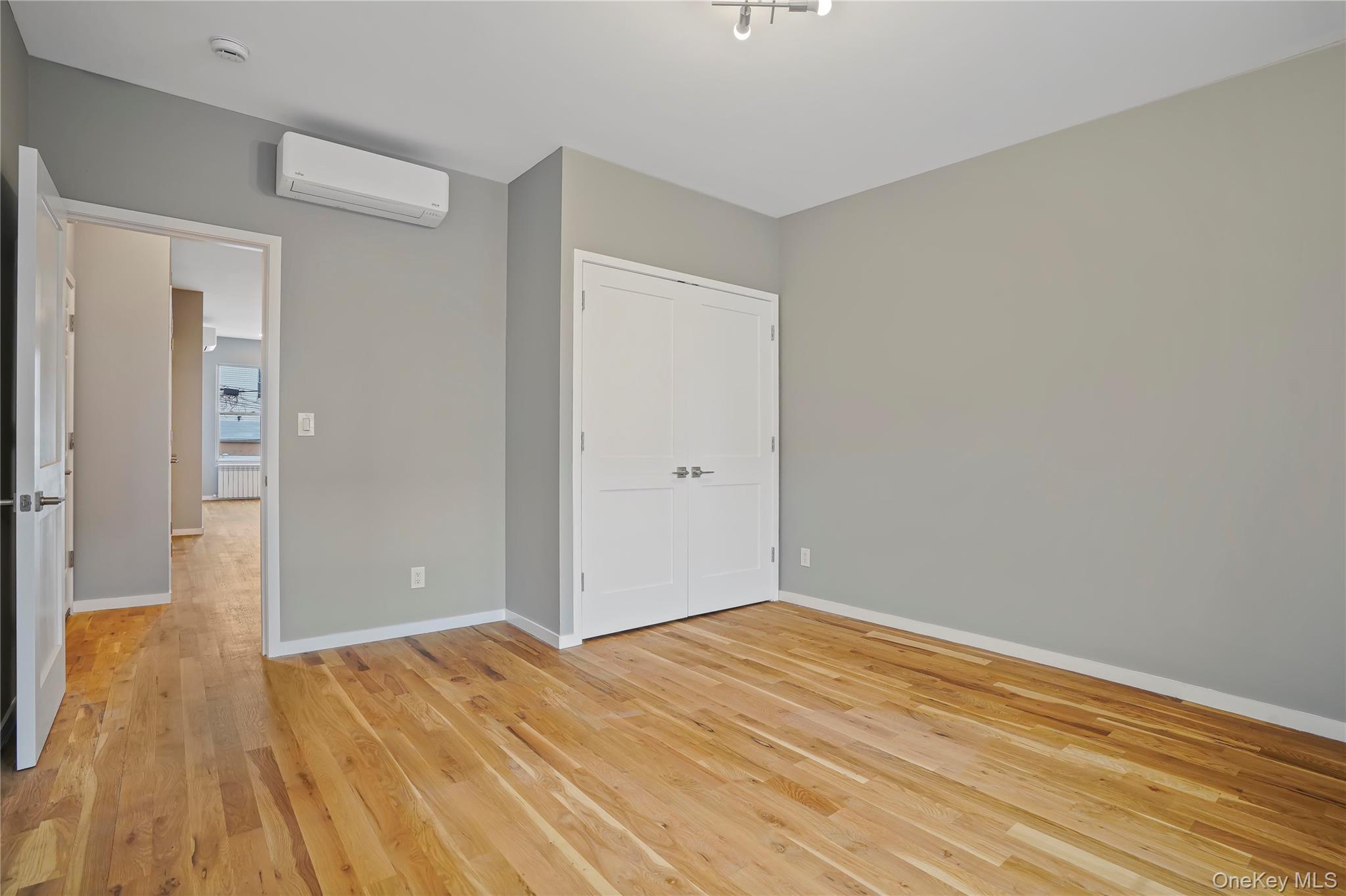 79-23 67 Drive – For Sale photo 6