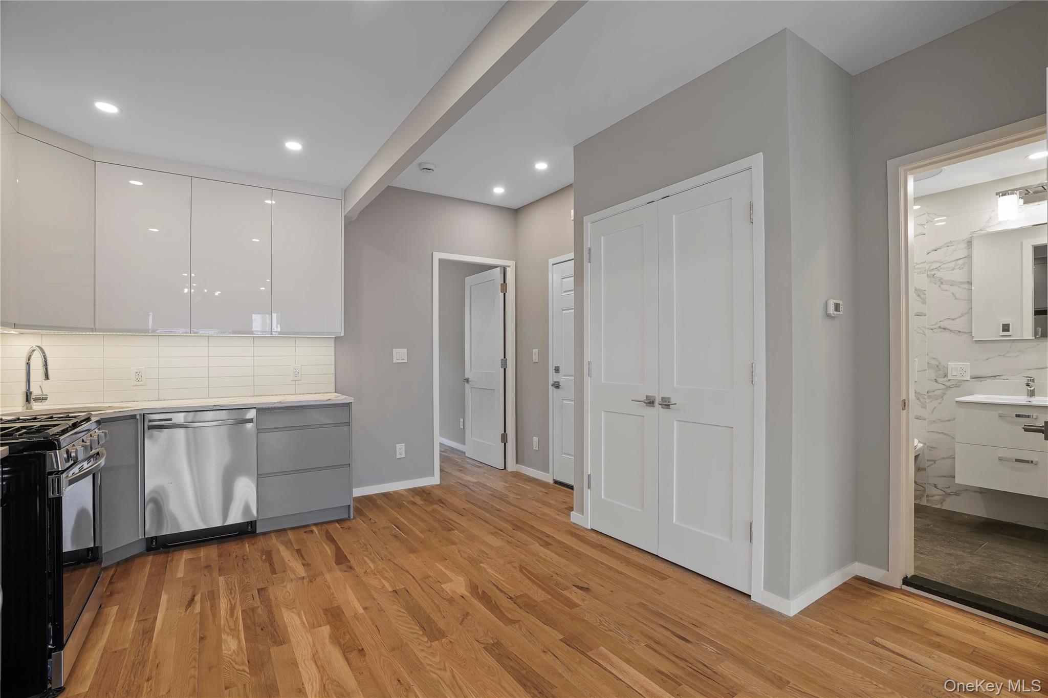79-23 67 Drive – For Sale photo 19