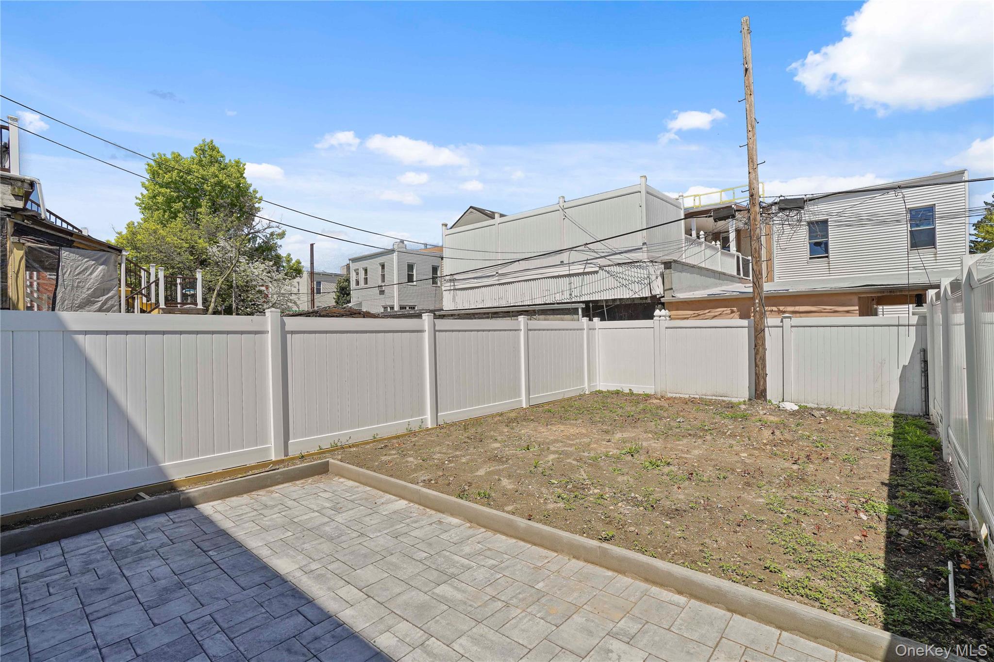 79-23 67 Drive – For Sale photo 27
