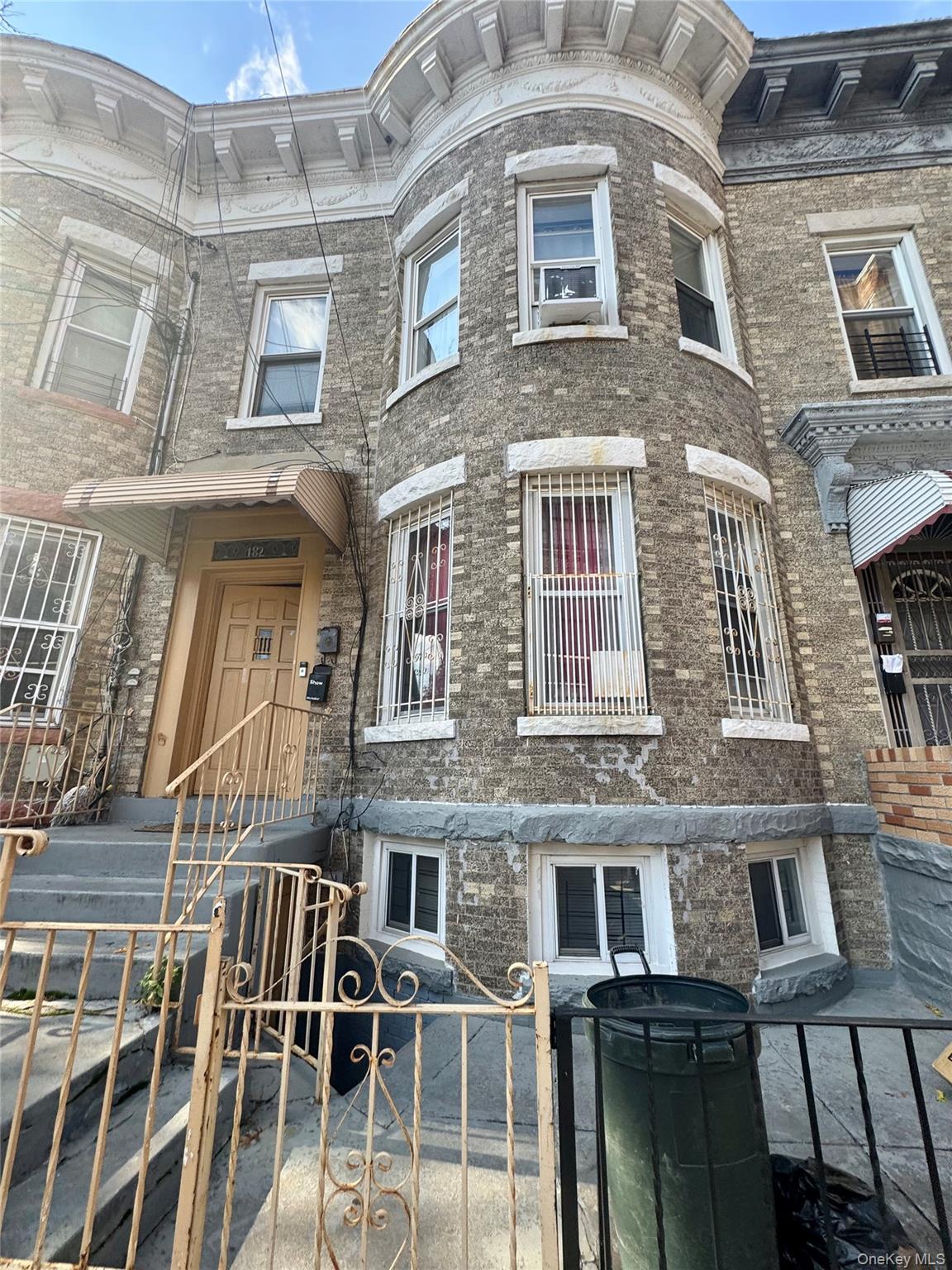 182 Lincoln Avenue – For Sale
