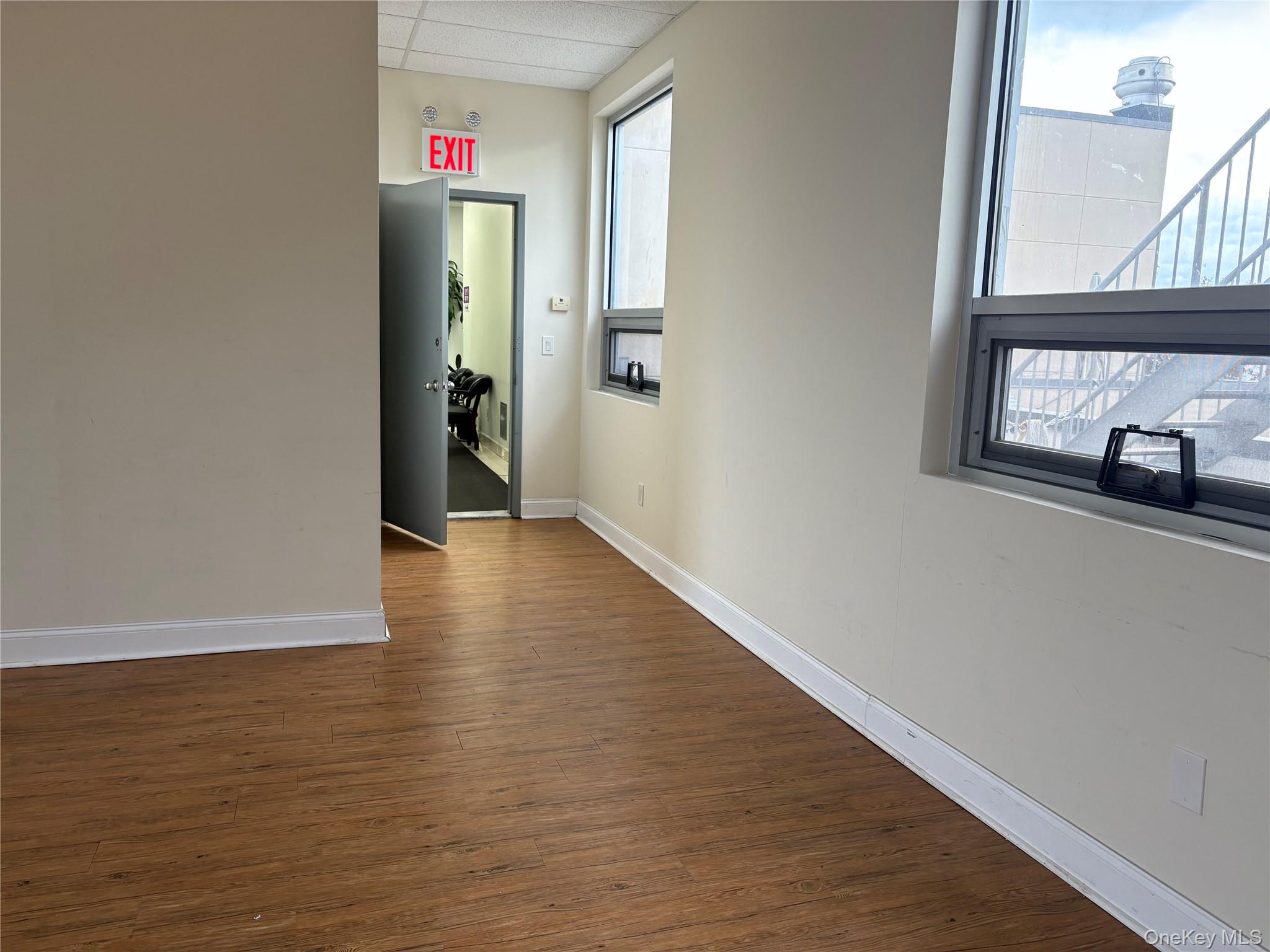 192-14 Northern Boulevard – For Rent photo 6