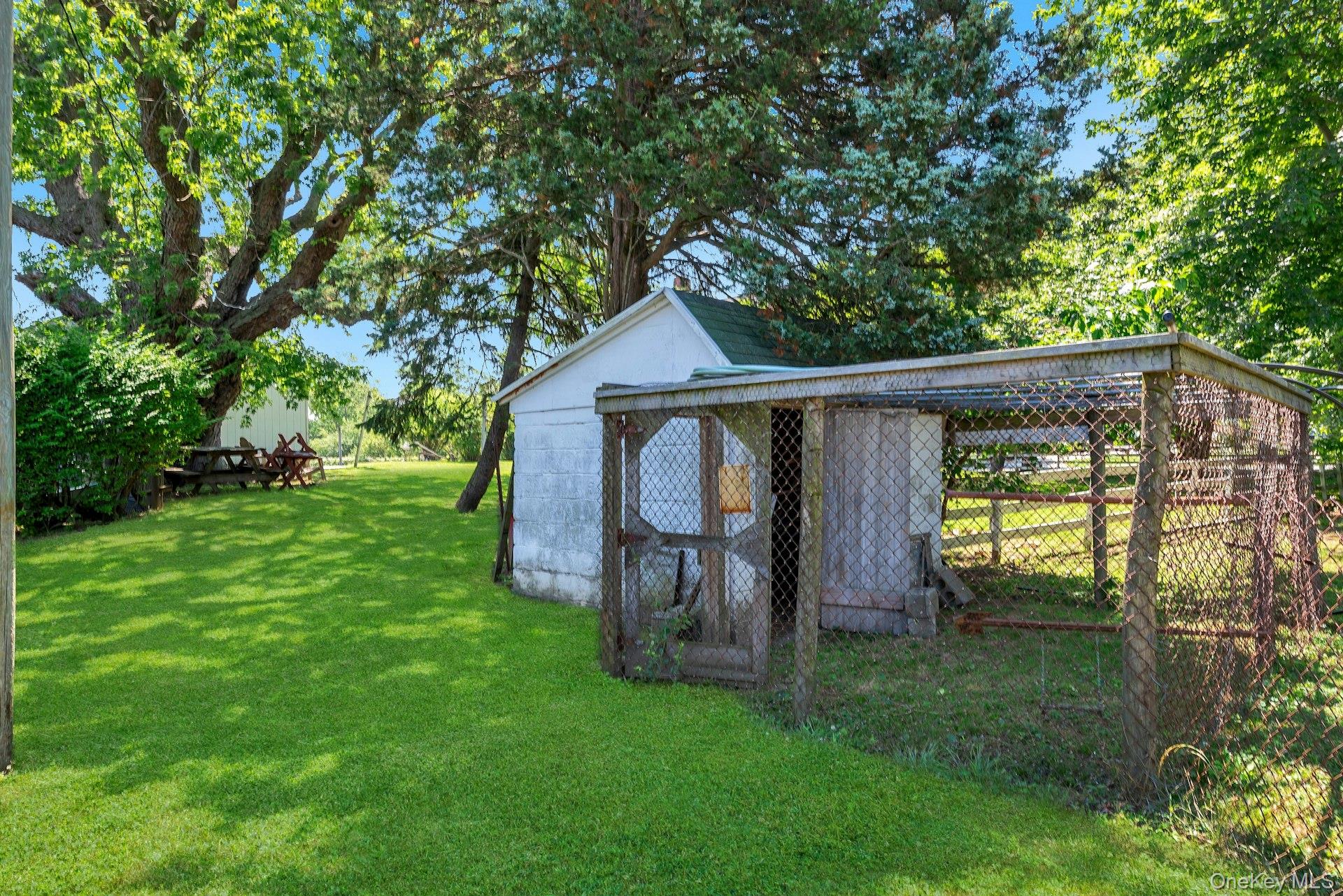 1760 Albertson Lane – For Sale photo 29