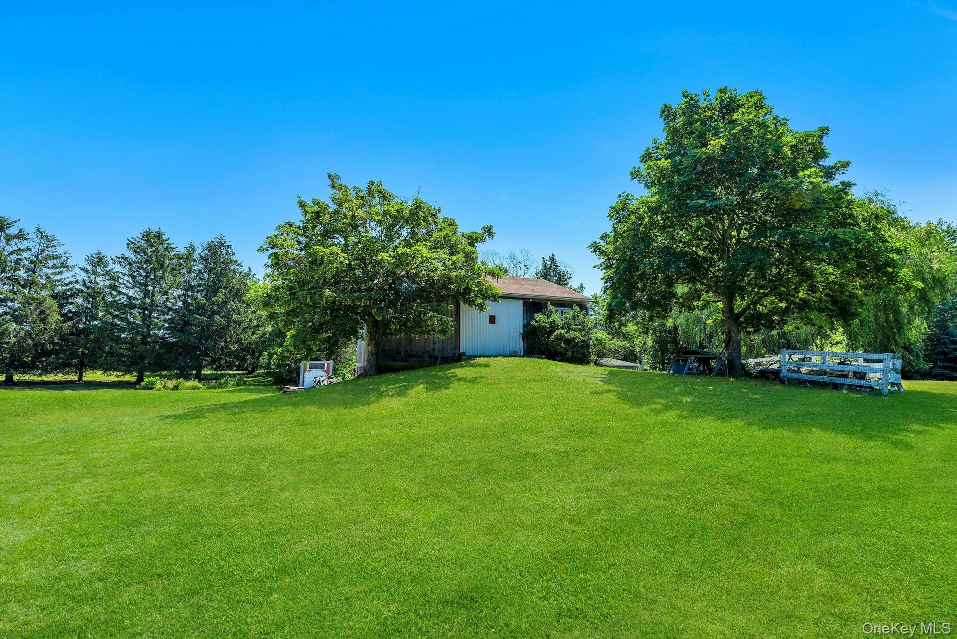 1760 Albertson Lane – For Sale photo 27