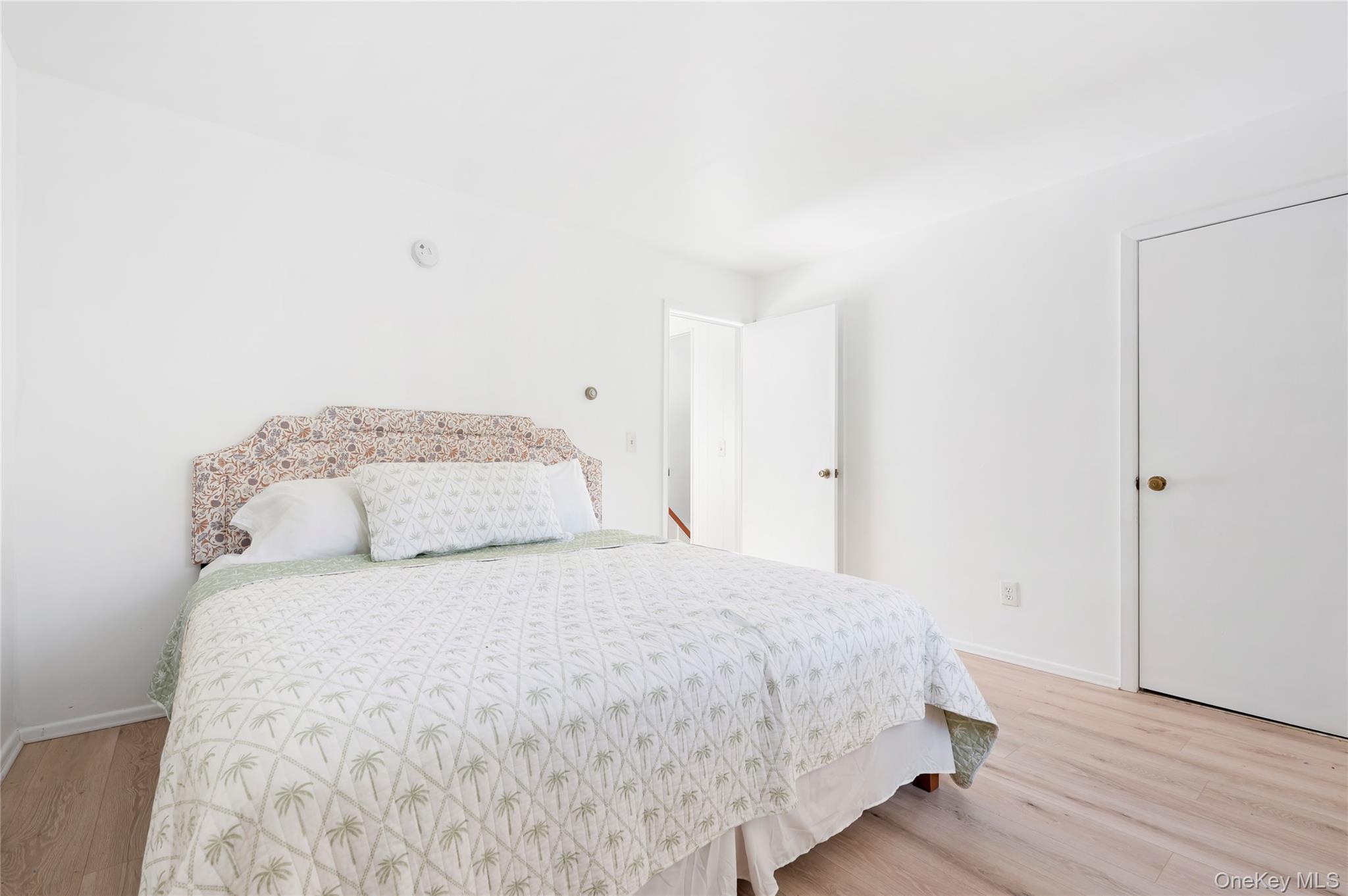 16 Peconic Road – For Rent photo 8