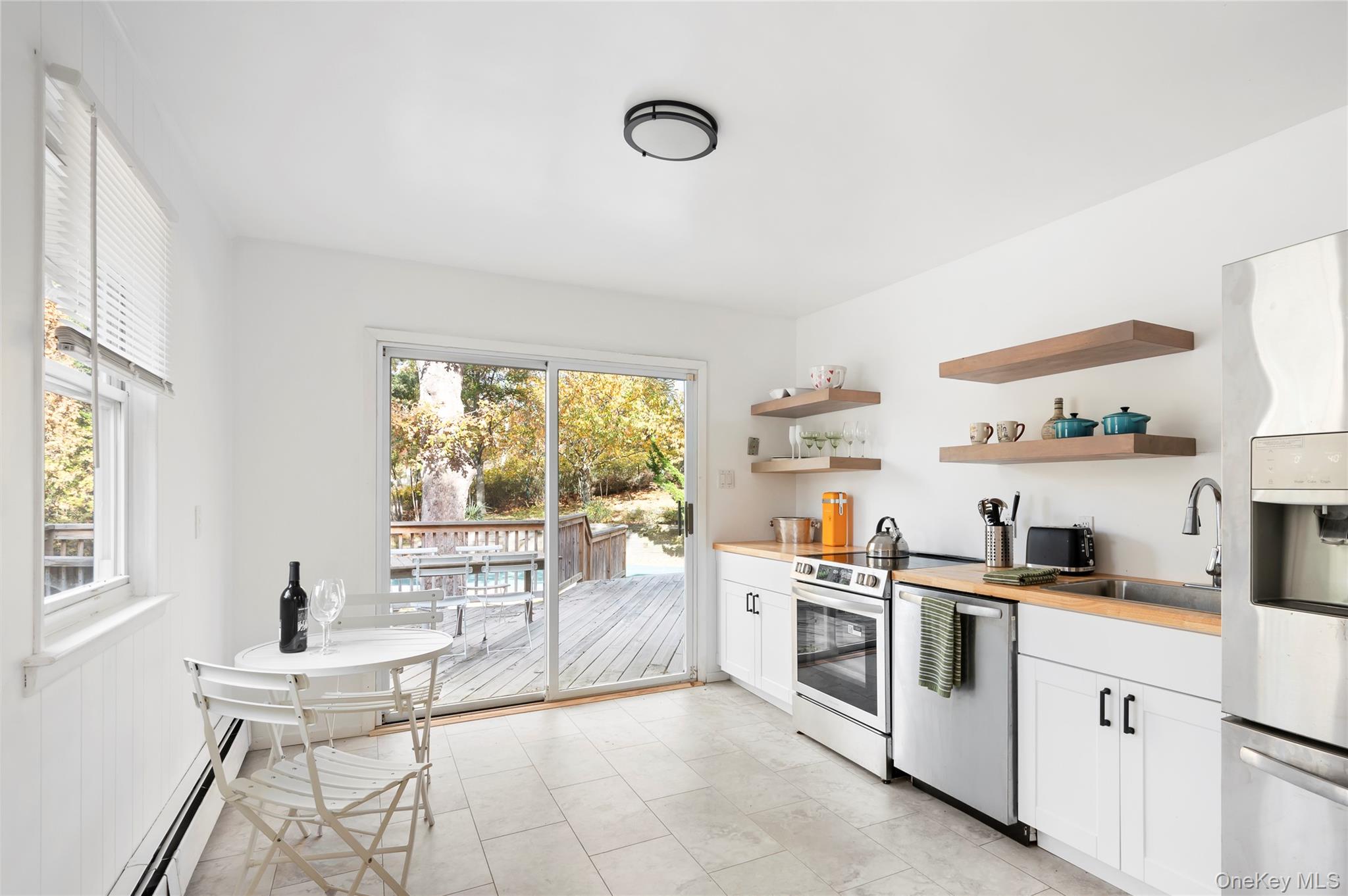 16 Peconic Road – For Rent photo 4