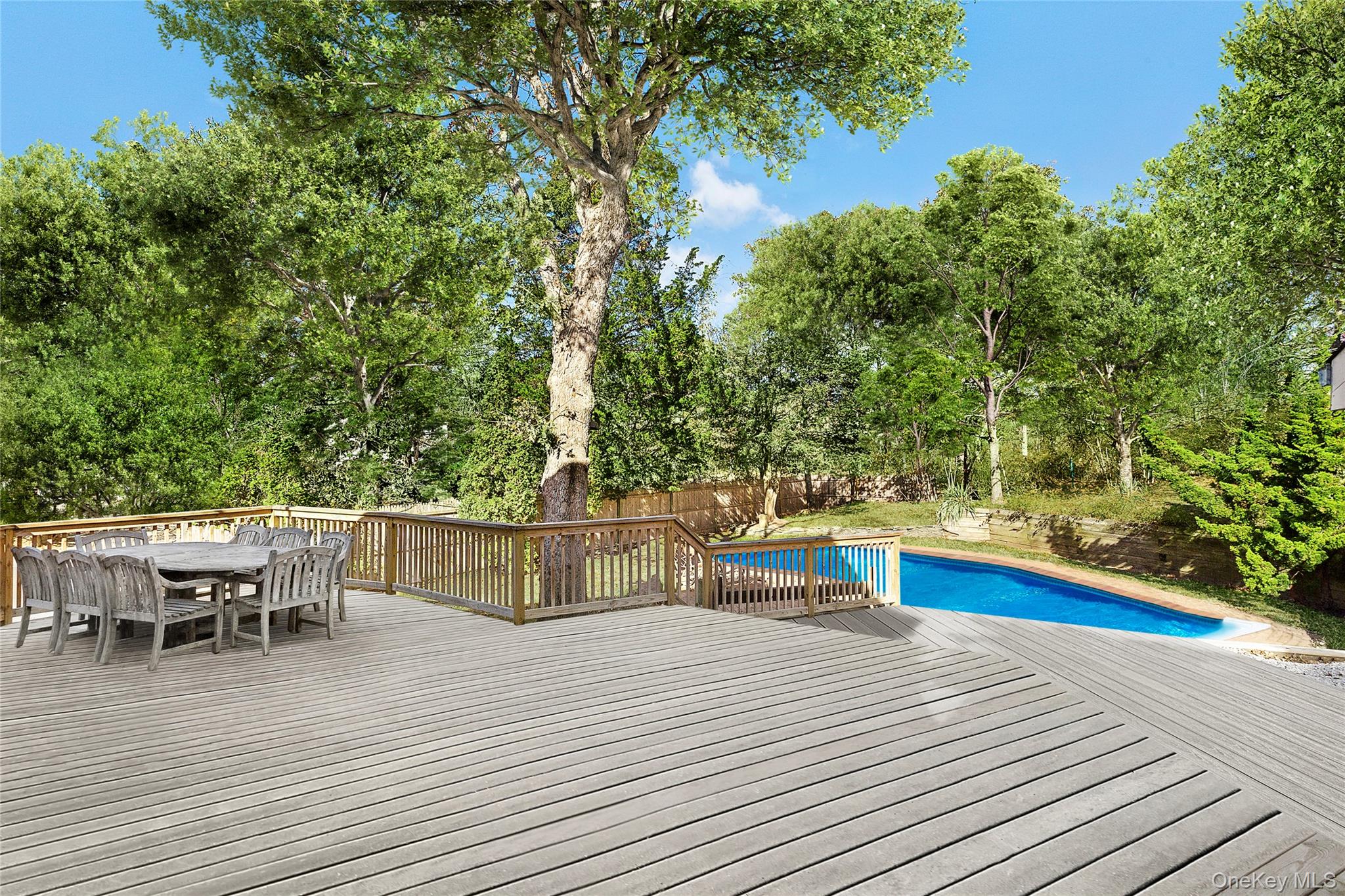 16 Peconic Road – For Rent photo 11