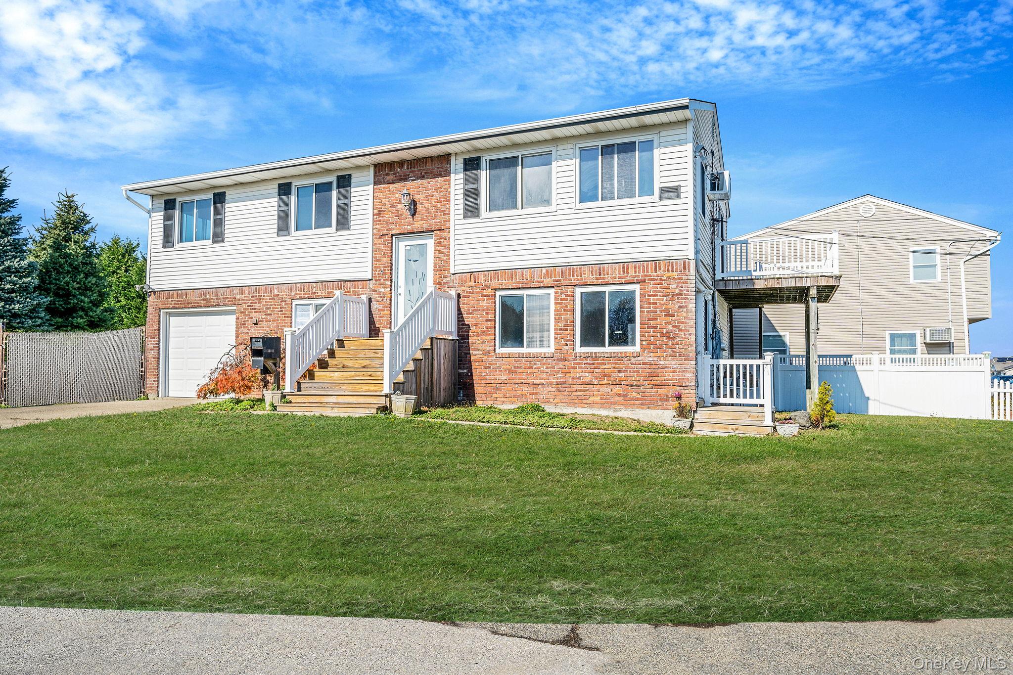 4 Bay Place – For Sale photo 3