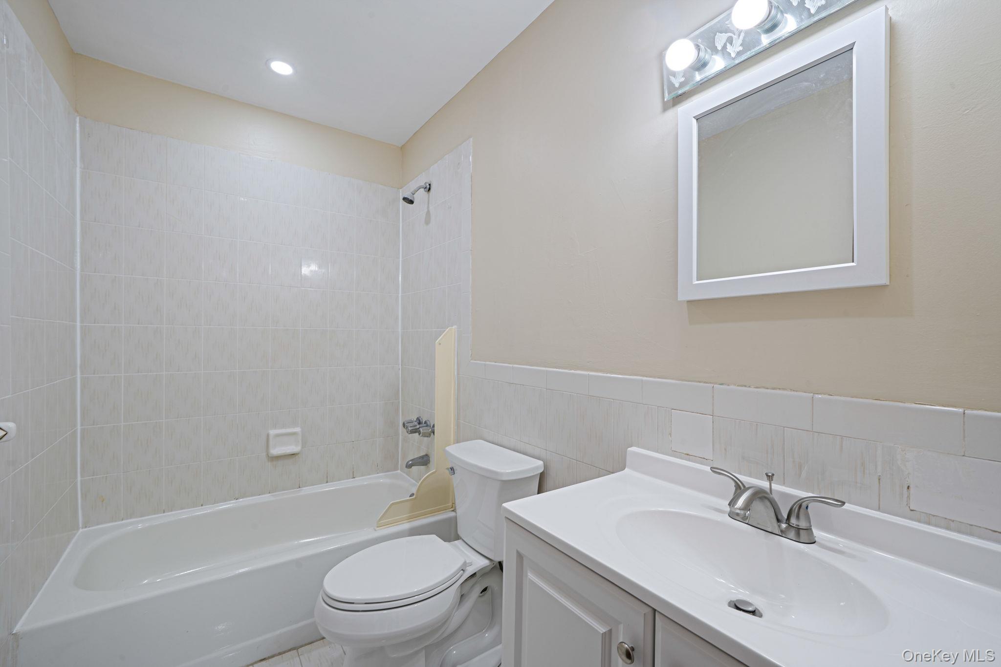 4 Bay Place – For Sale photo 29