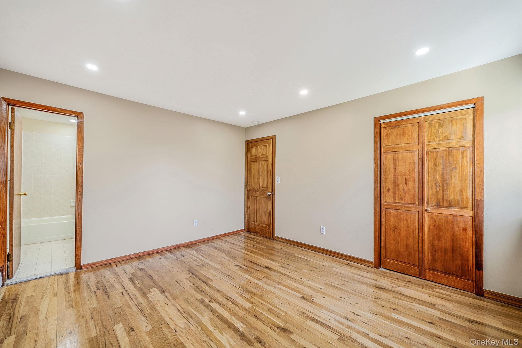 4 Bay Place – For Sale photo 28