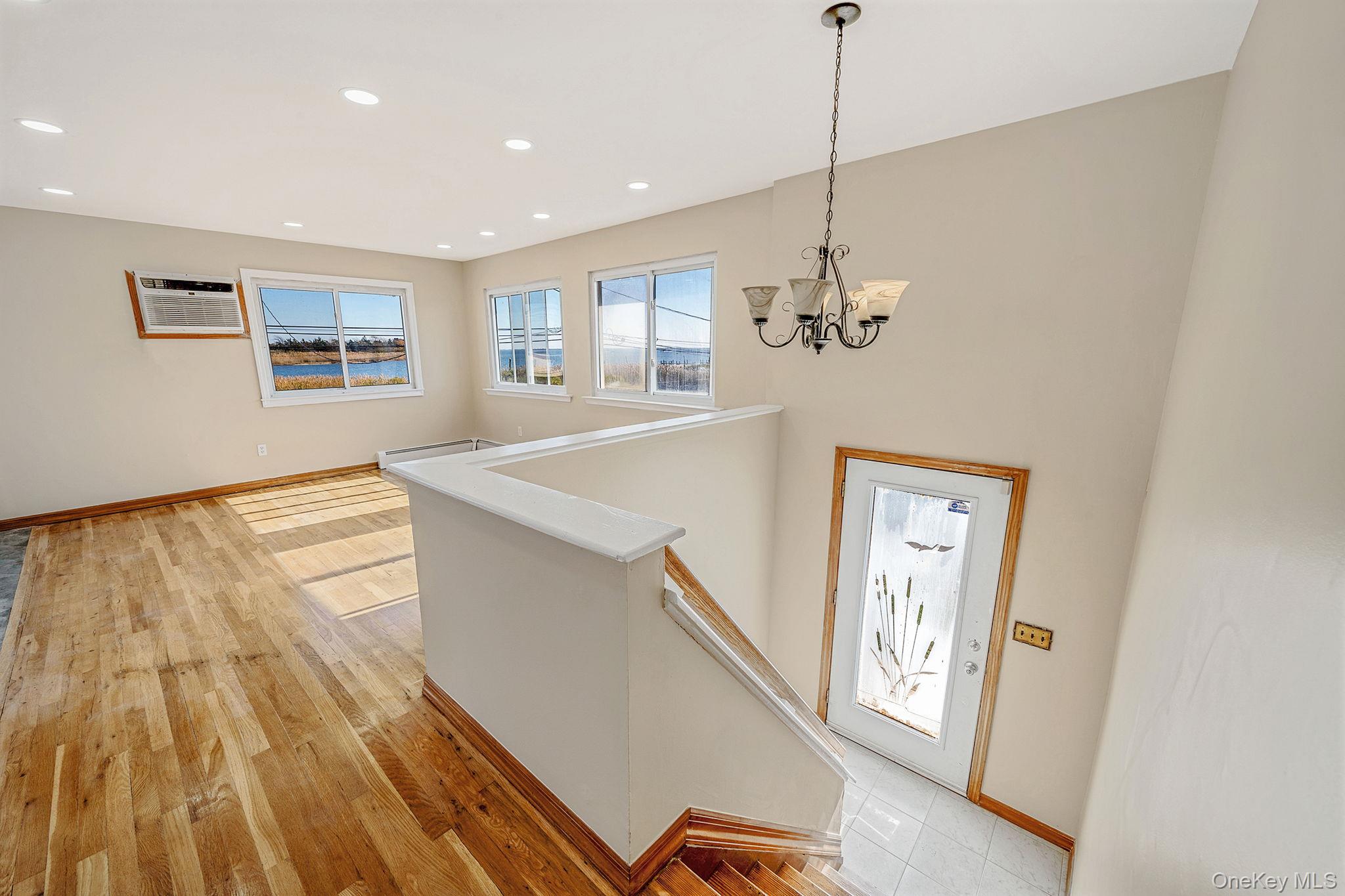 4 Bay Place – For Sale photo 16