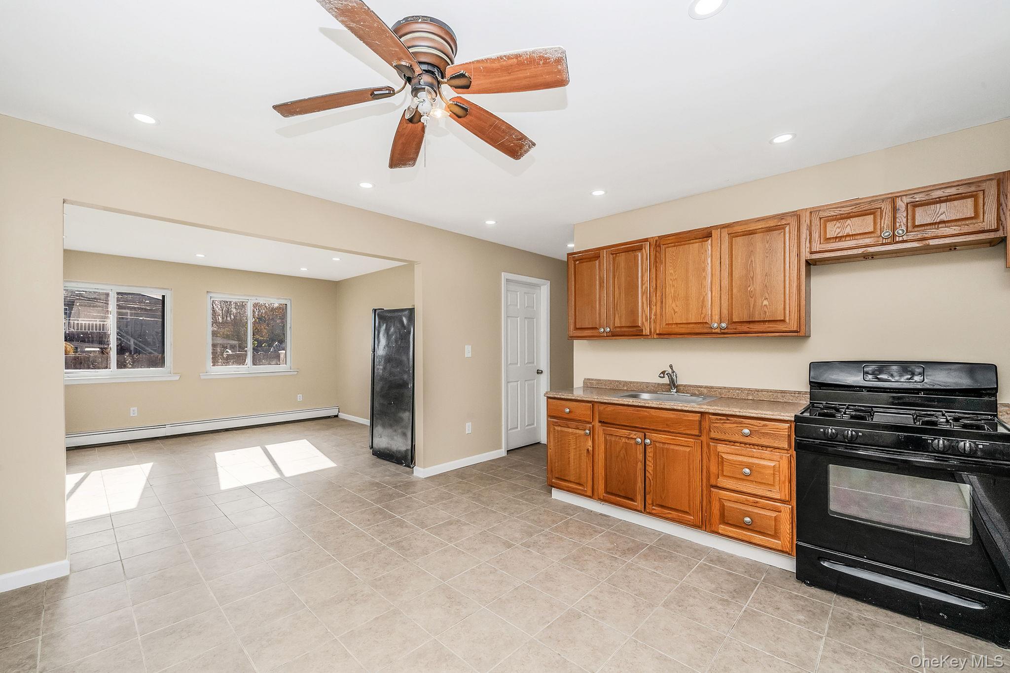 4 Bay Place – For Sale photo 39