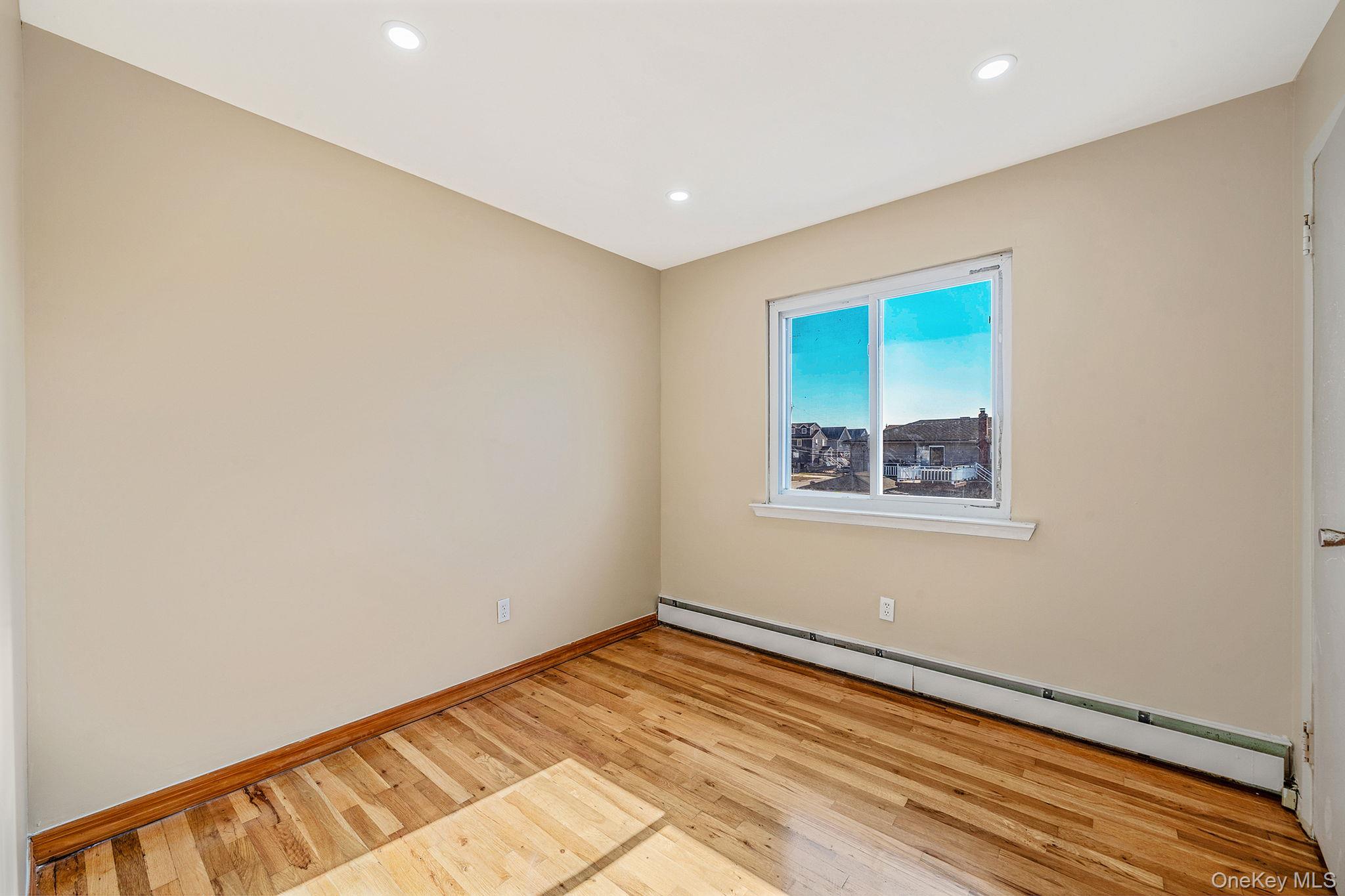 4 Bay Place – For Sale photo 25