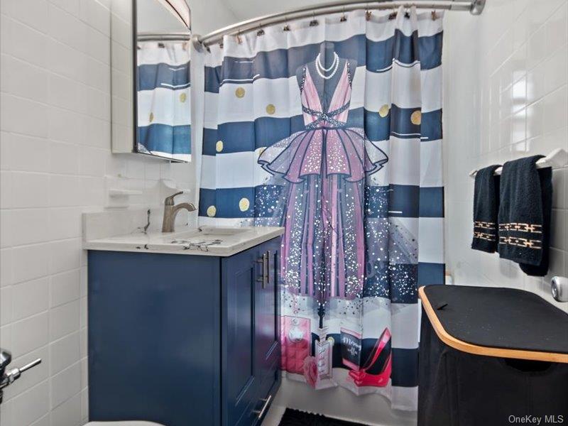 1910 S Pelham Parkway S, Unit 3G photo 19