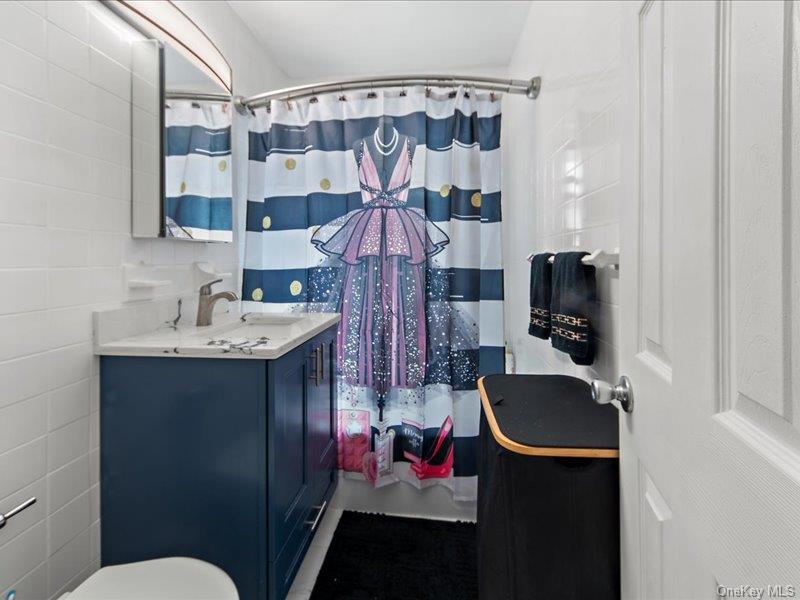 1910 S Pelham Parkway S, Unit 3G photo 18