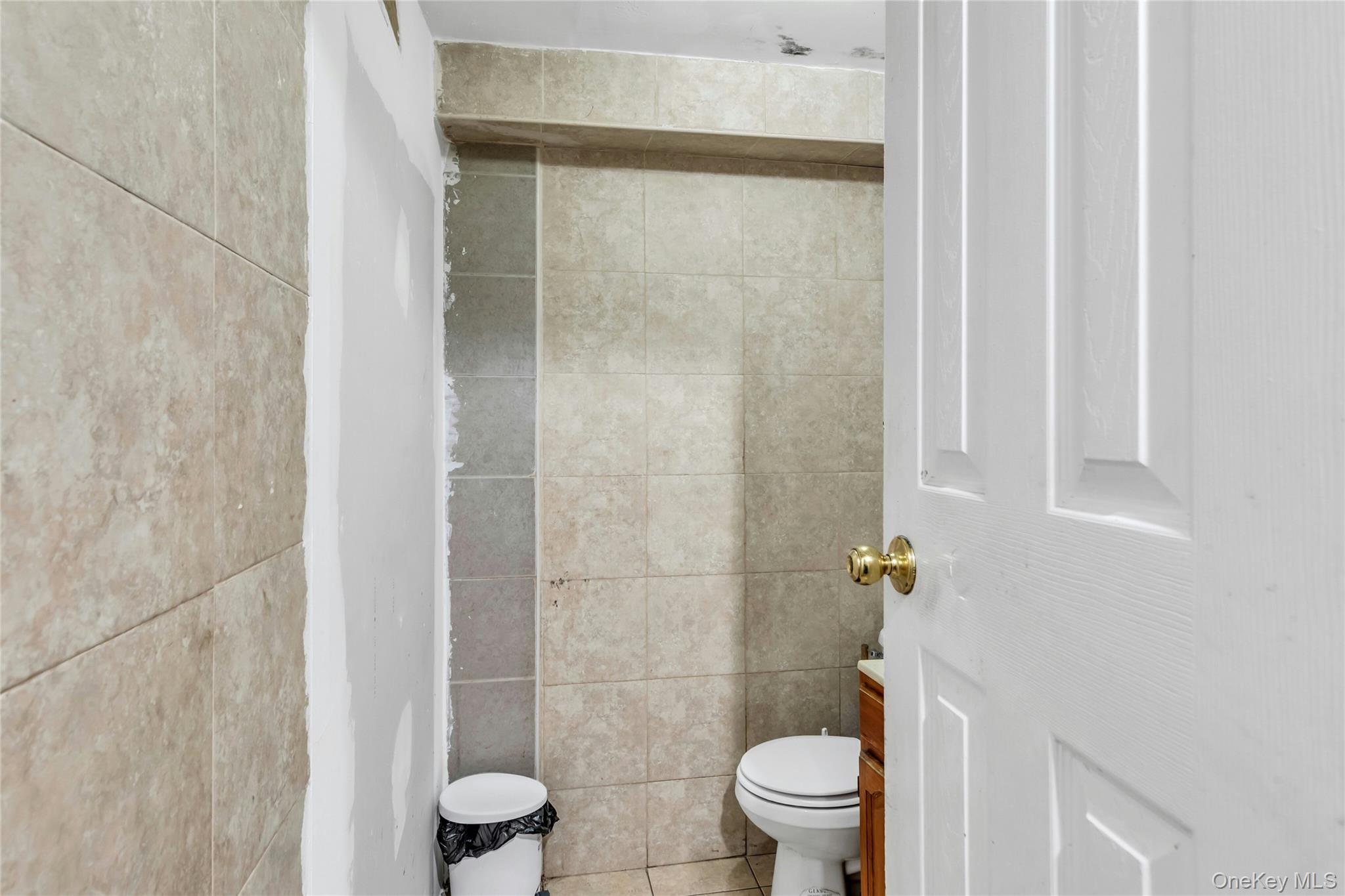102-18 Radcliff Avenue – For Sale photo 44