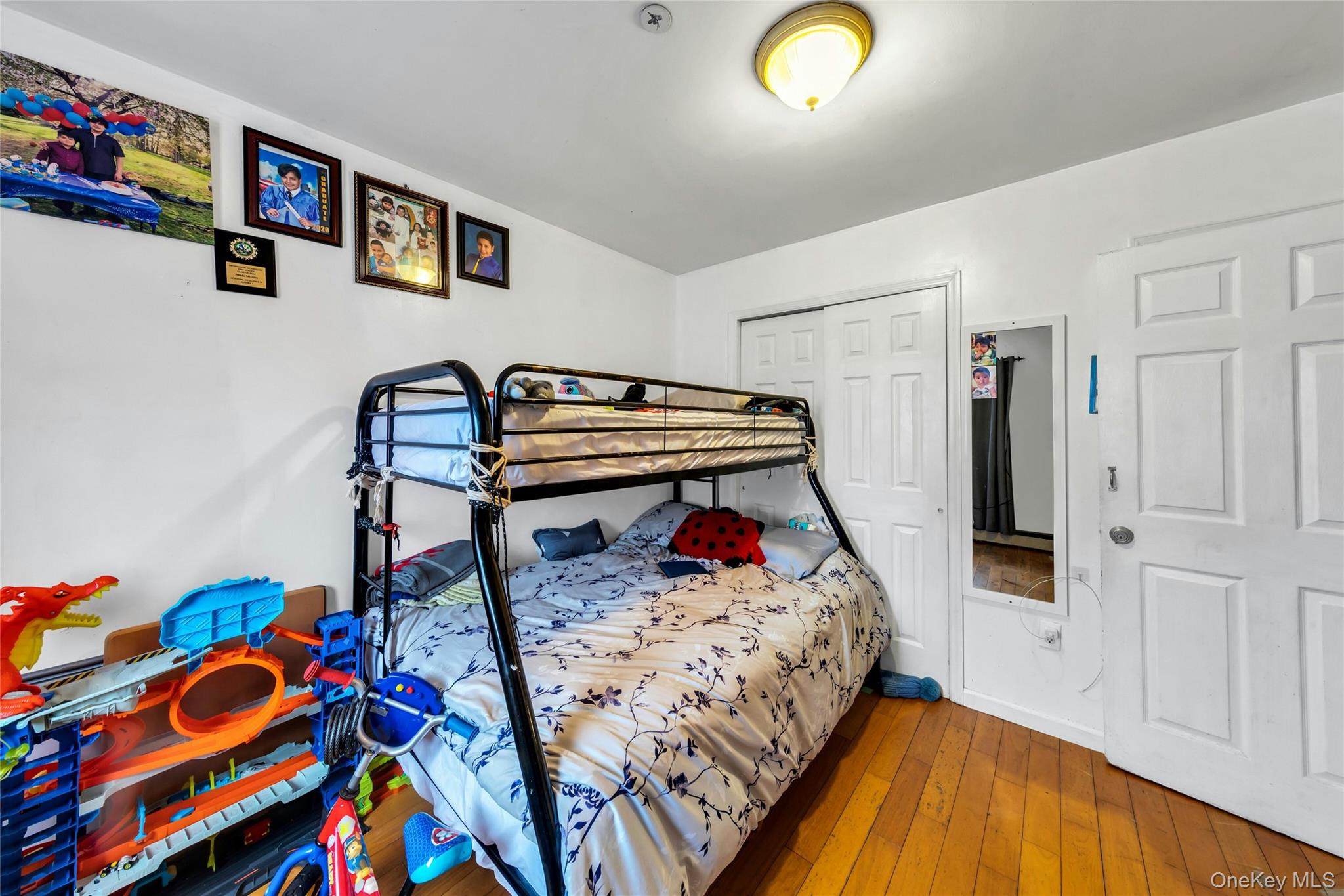 102-18 Radcliff Avenue – For Sale photo 27