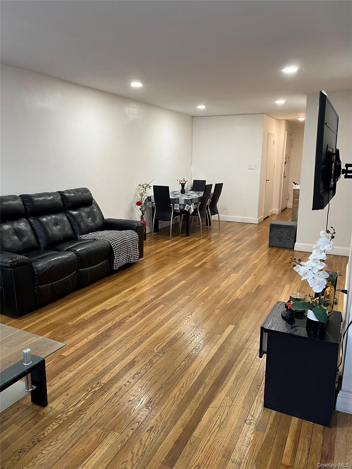 94-10 59th Avenue, Unit 2J photo 9