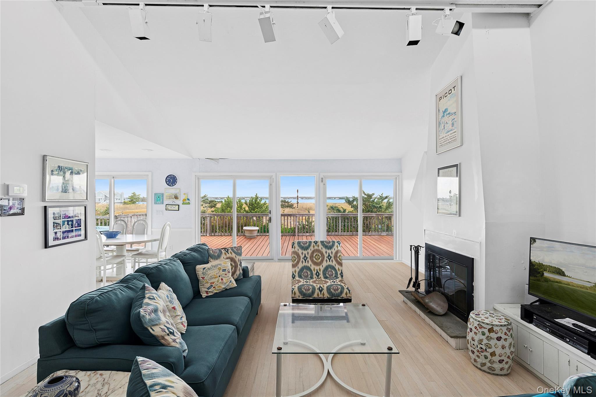 542 Dune Road – For Sale photo 6