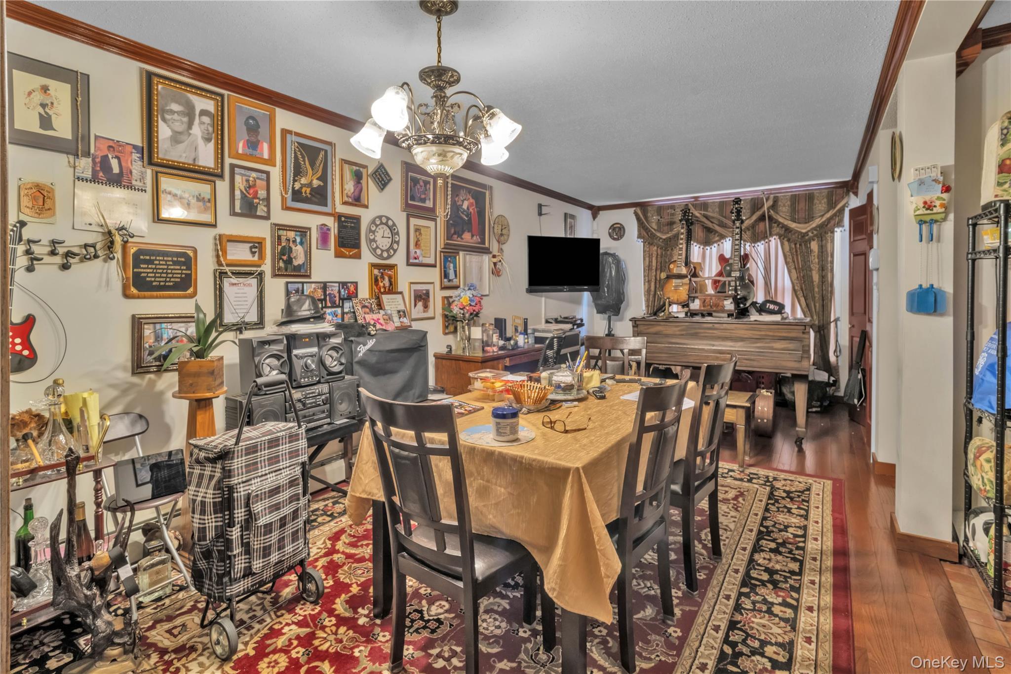 221 Macdougal Street – For Sale photo 5