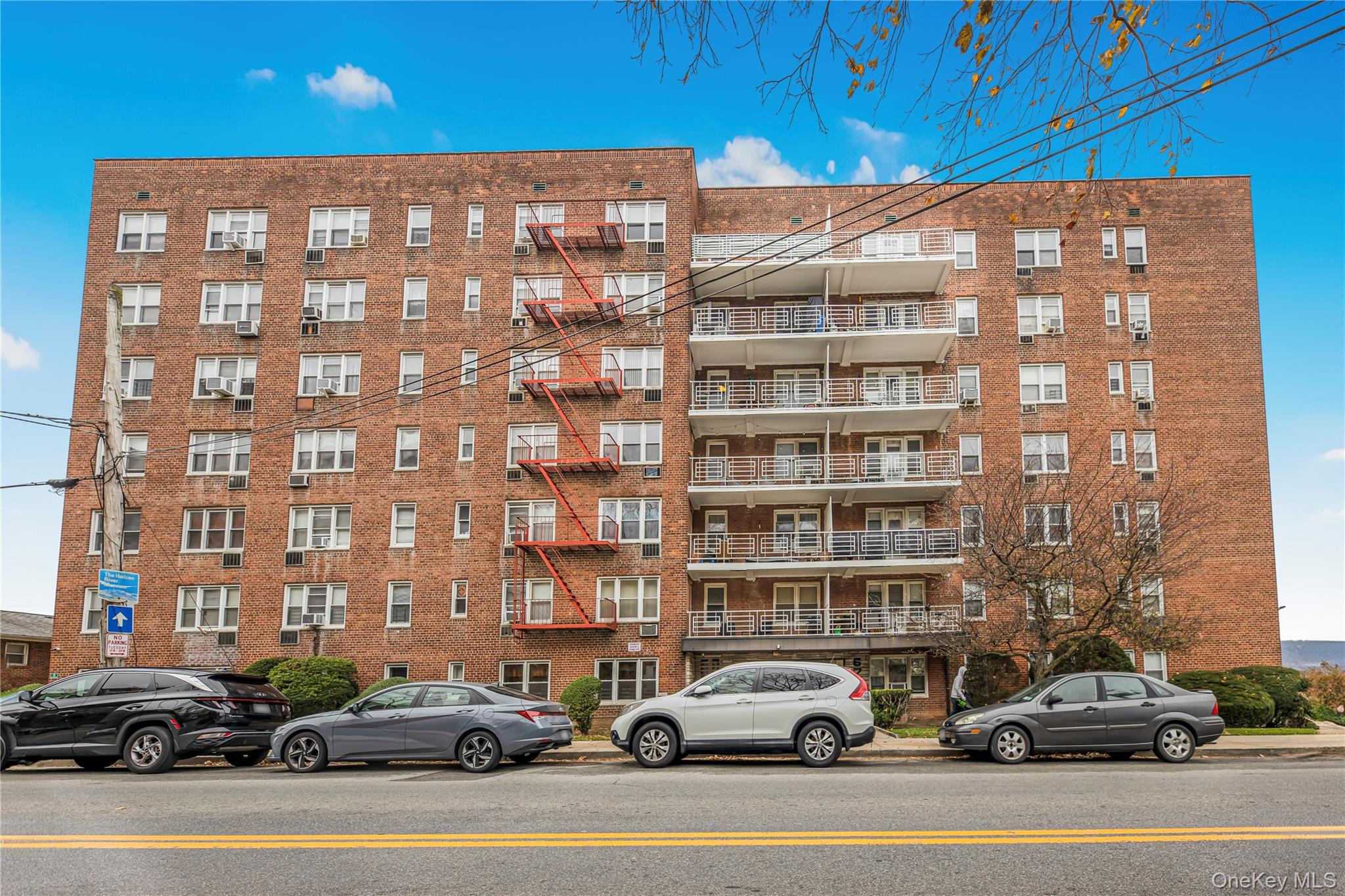679 Warburton Avenue, Unit 1M photo 16