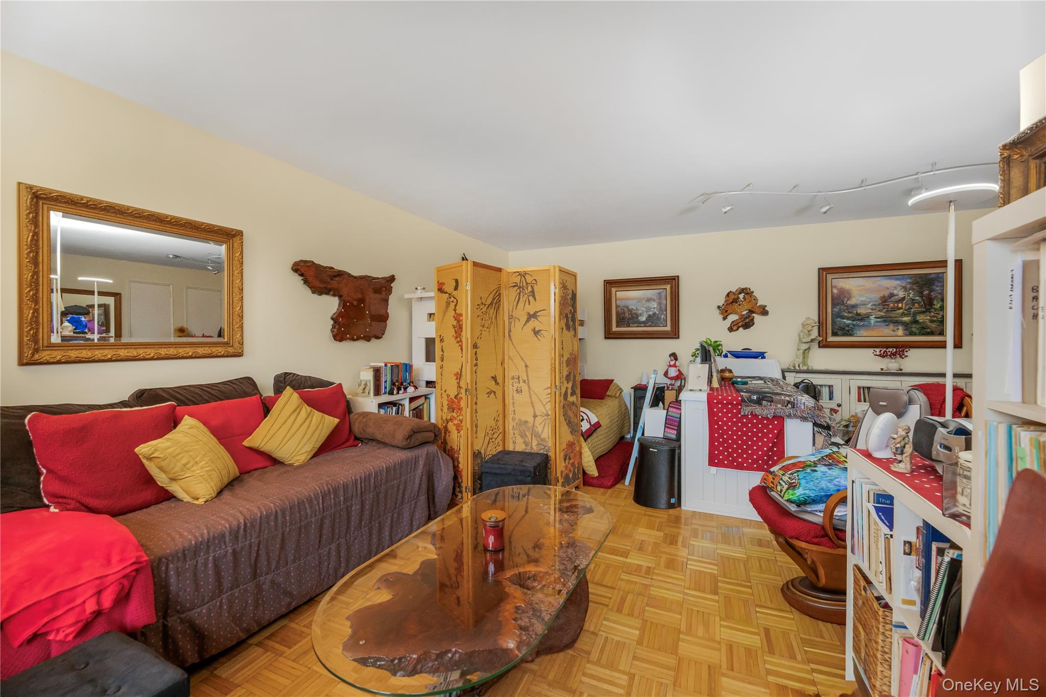 679 Warburton Avenue, Unit 1M photo 6