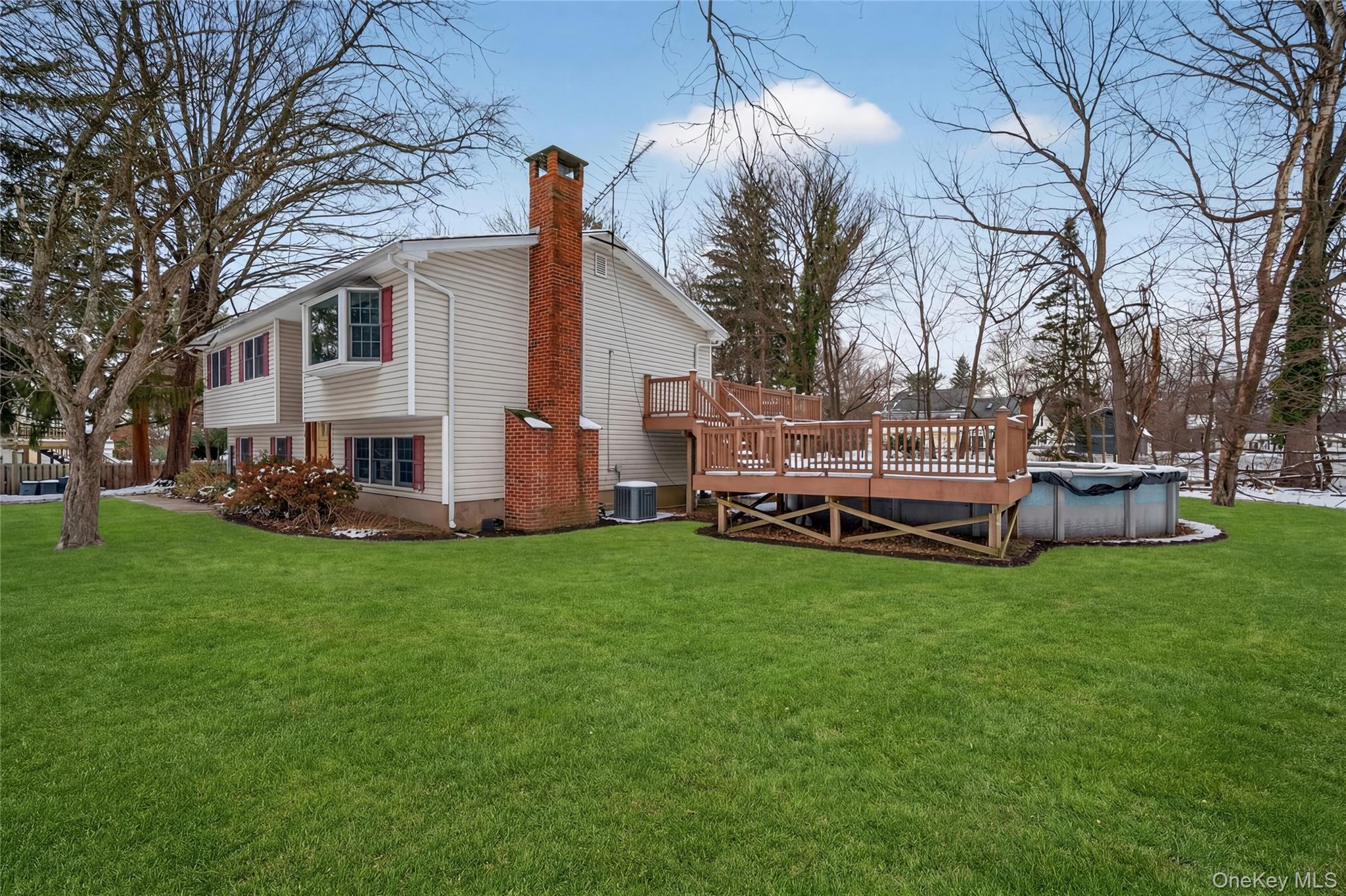 12 Spruce Court – For Sale photo 2