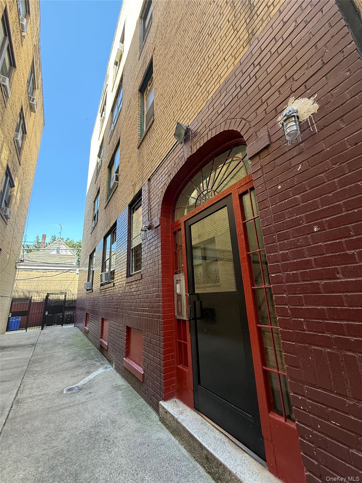 35-34 94TH Street – For Sale photo 4