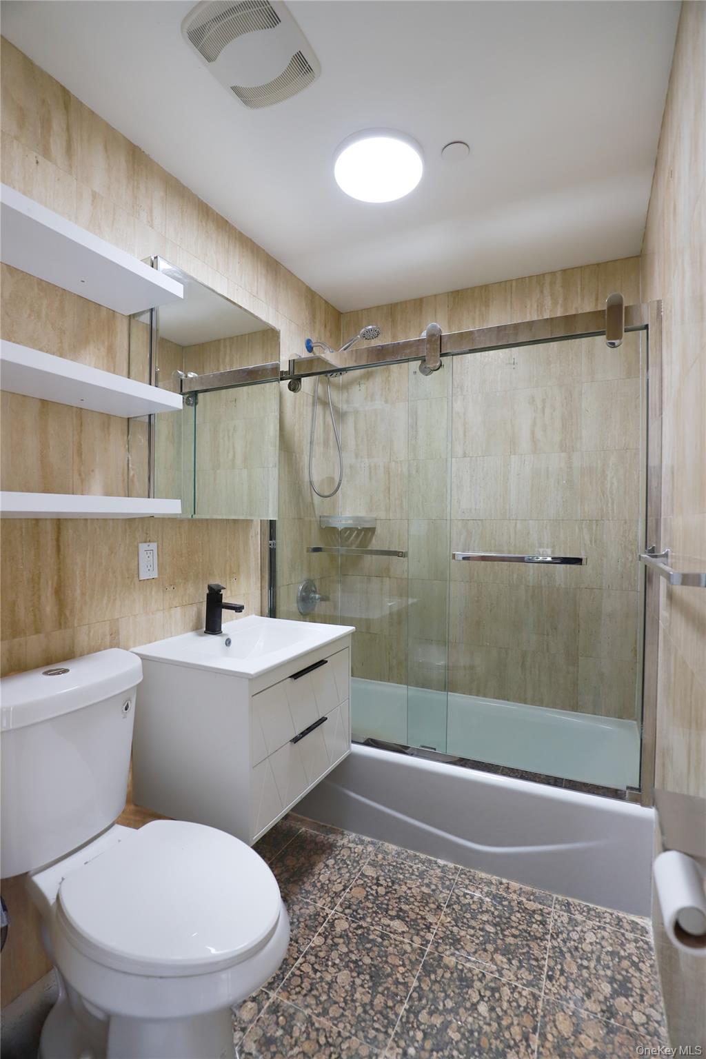 134-43 Maple Avenue, Unit 4D photo 4