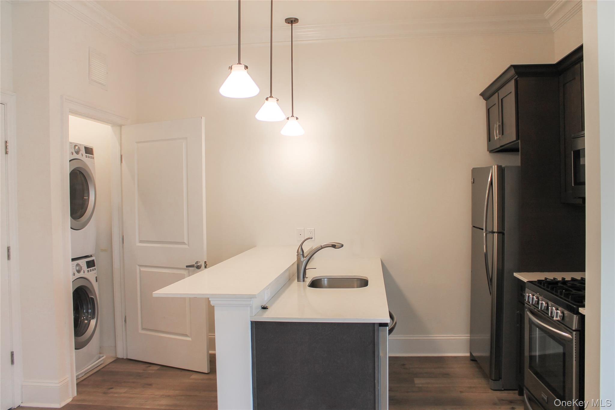226 New York Avenue, Unit 201 photo 4