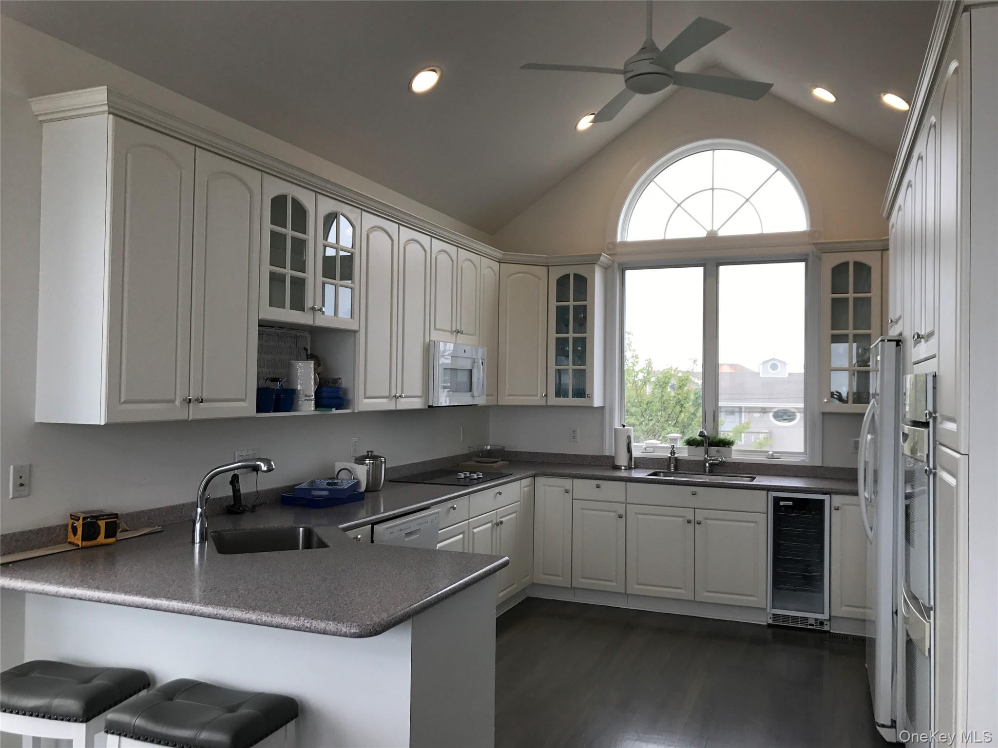 939 Dune Road – For Rent photo 4