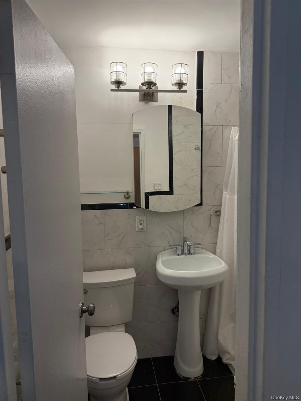 3520 Tryon Avenue, Unit 405 photo 12
