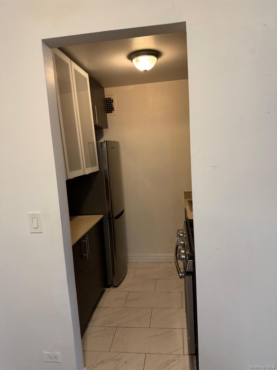 3520 Tryon Avenue, Unit 405 photo 14