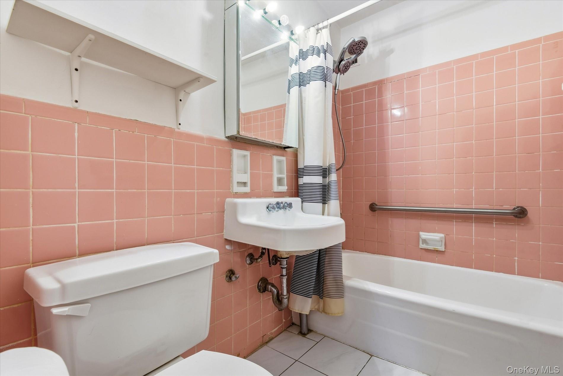 60-11 Broadway, Unit 4N photo 11