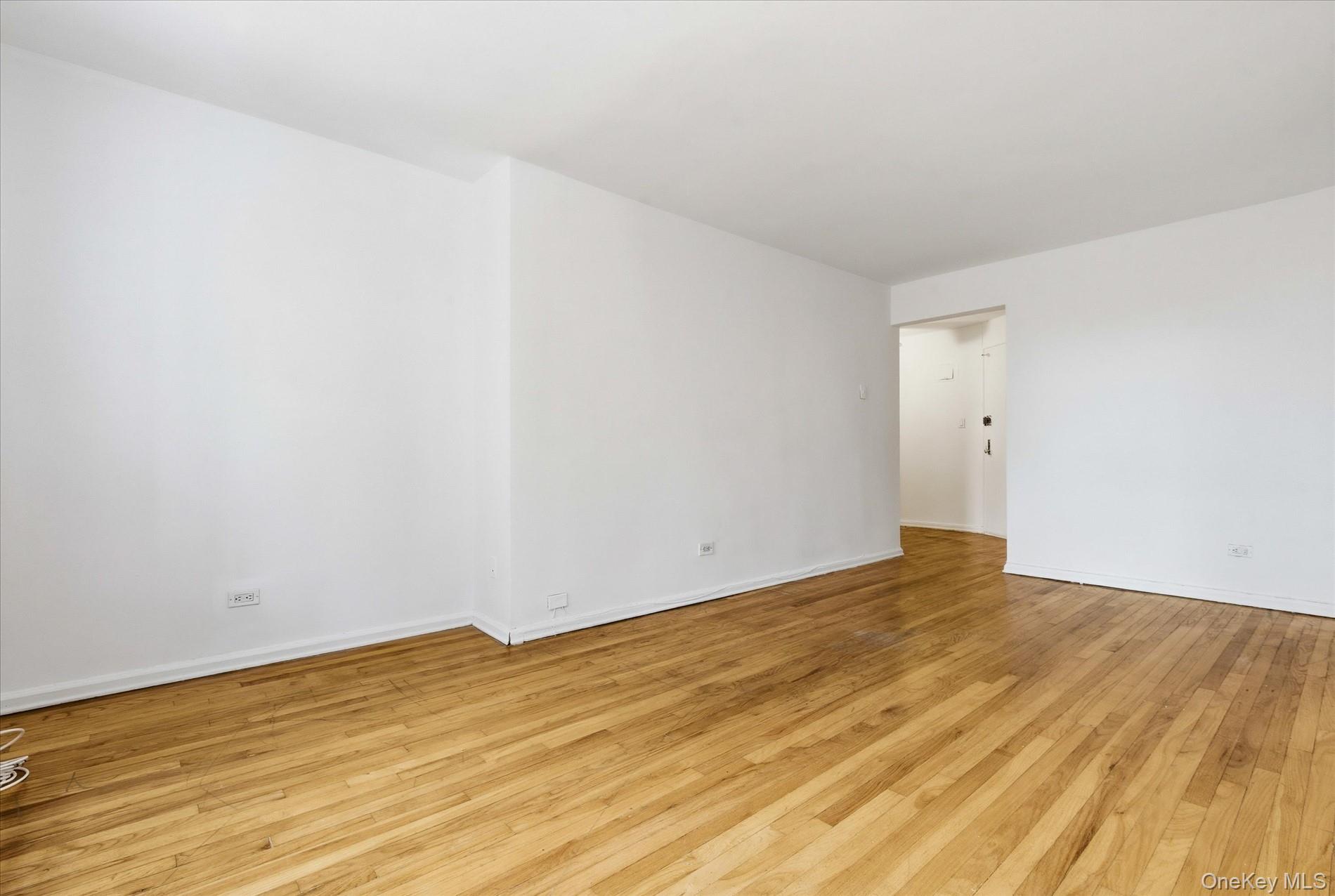 60-11 Broadway, Unit 4N photo 5