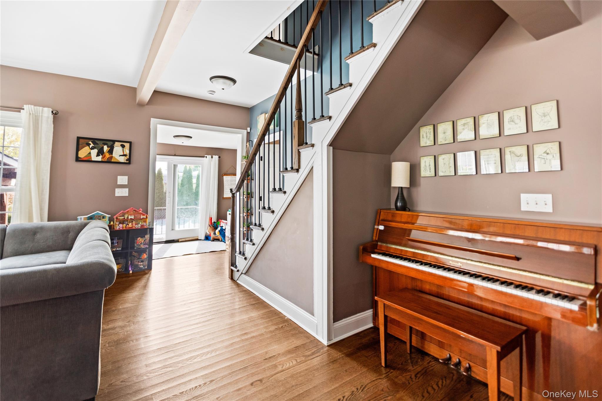 10 Maple Avenue – For Sale photo 14