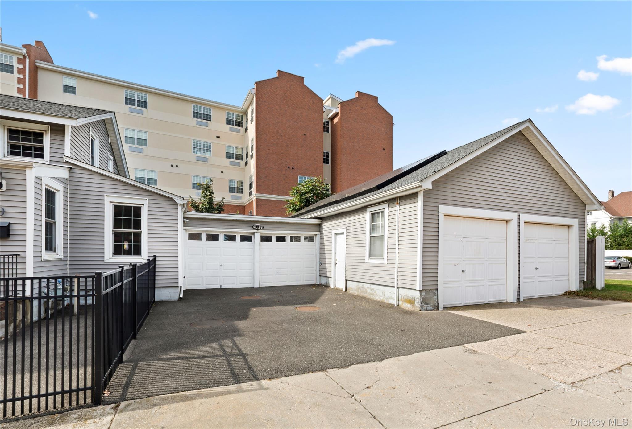 10 Maple Avenue – For Sale photo 2