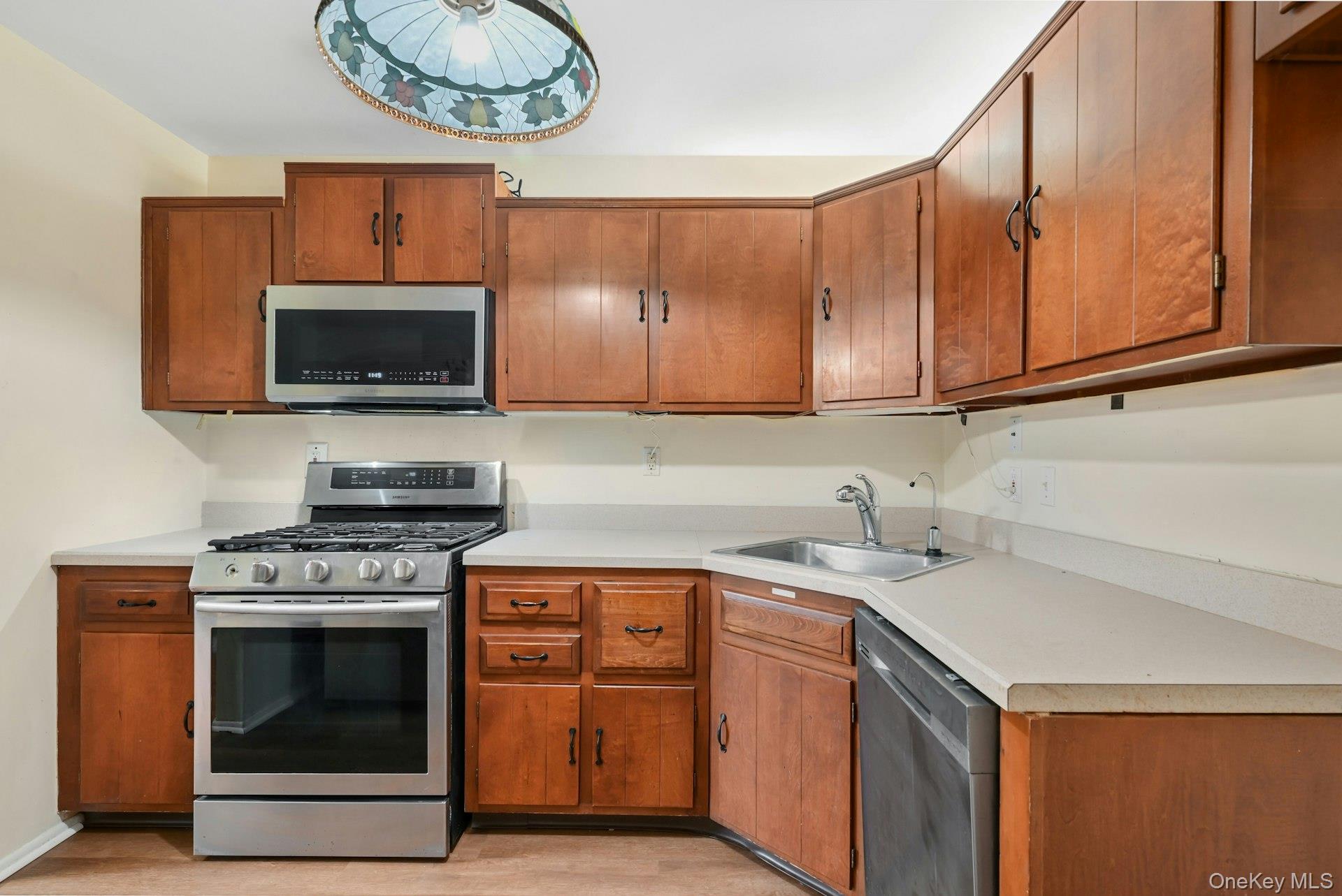 66 Parkside Drive, Unit 66 photo 5