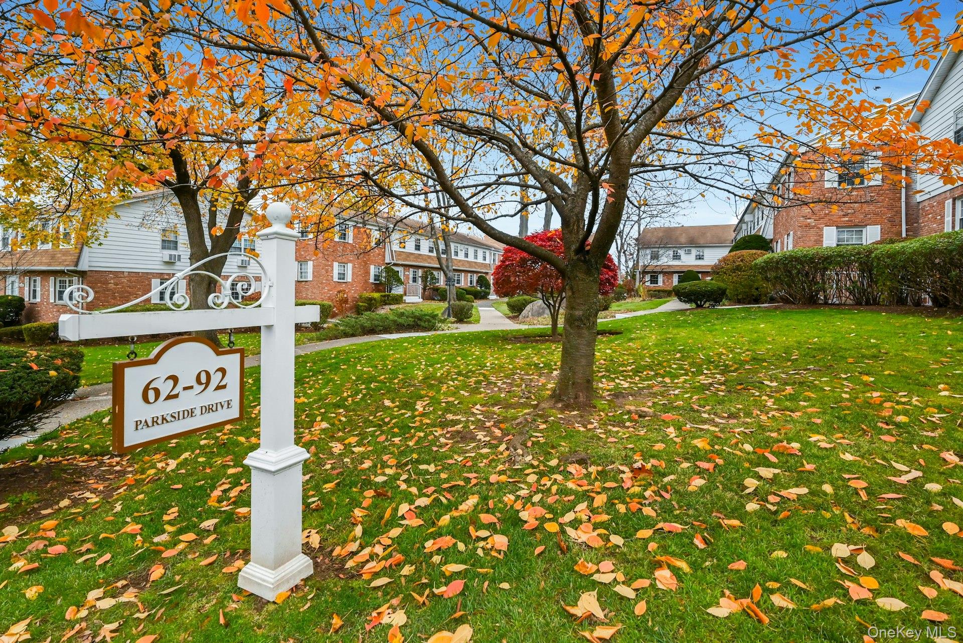 66 Parkside Drive, Unit 66 photo 17