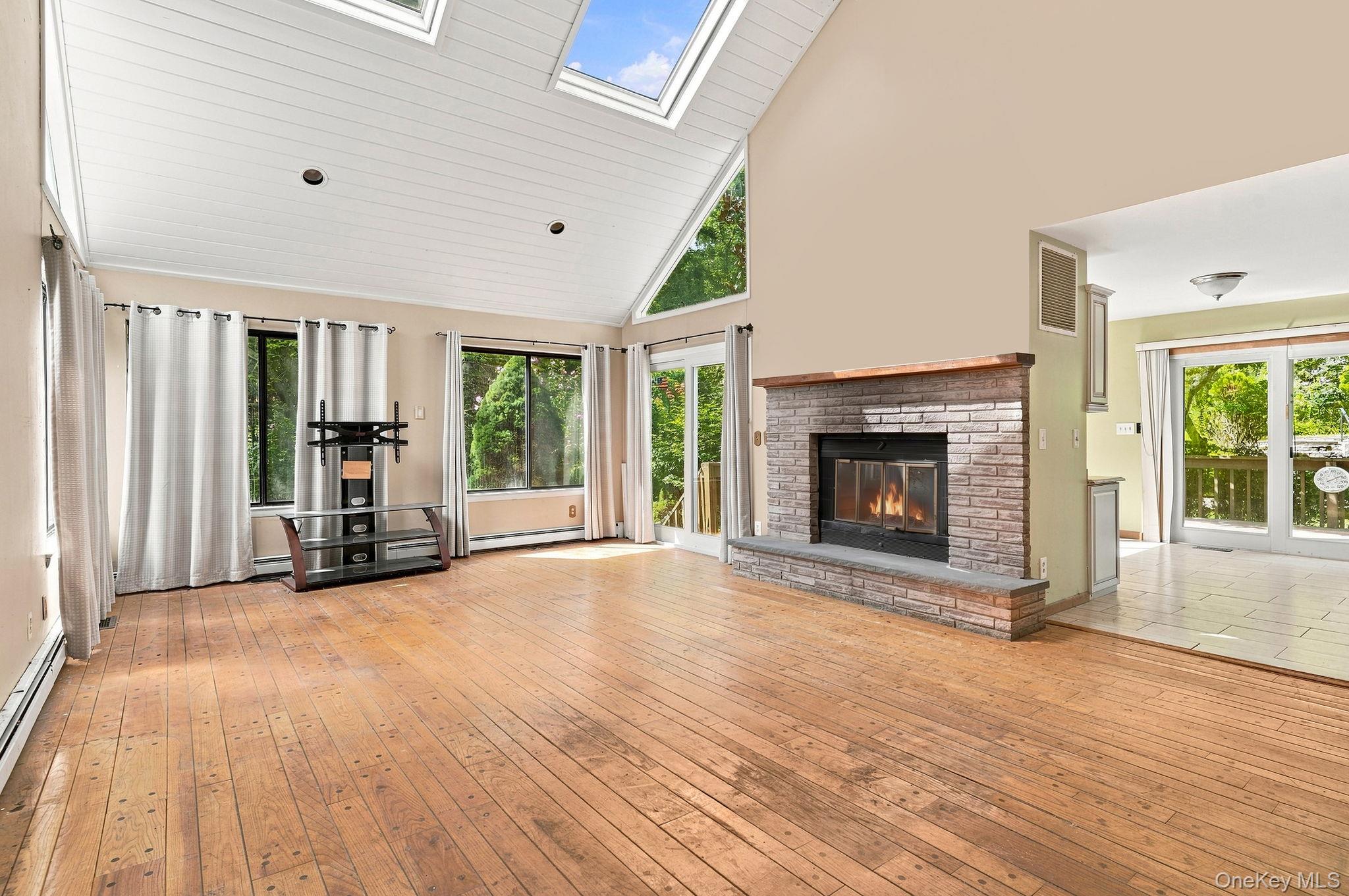8 Cobbling Rock Drive – For Sale photo 12