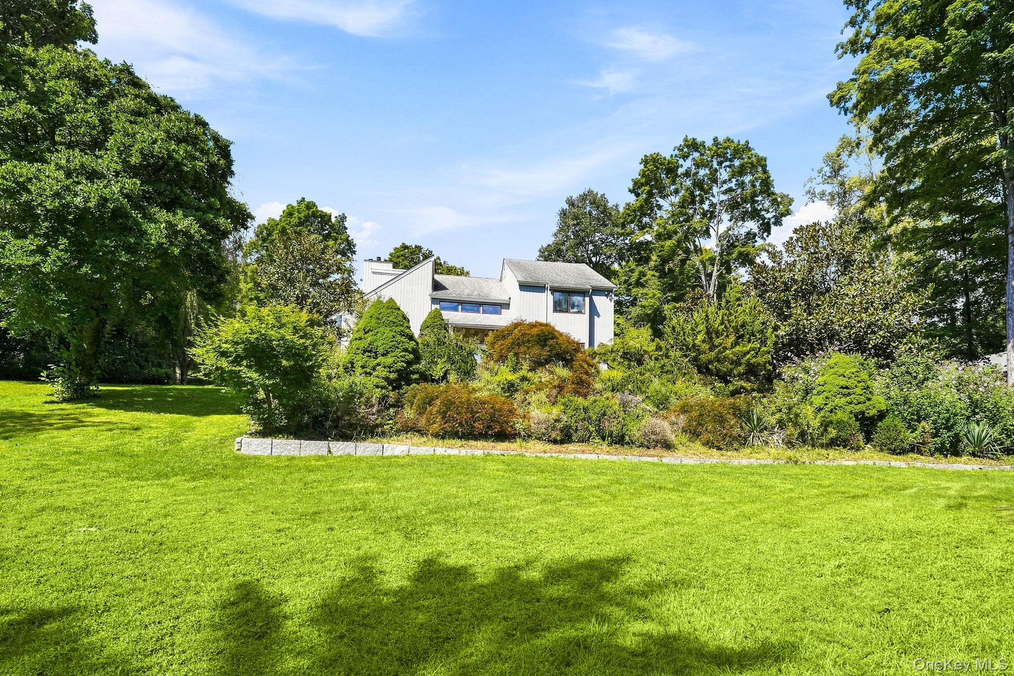 8 Cobbling Rock Drive – For Sale photo 41