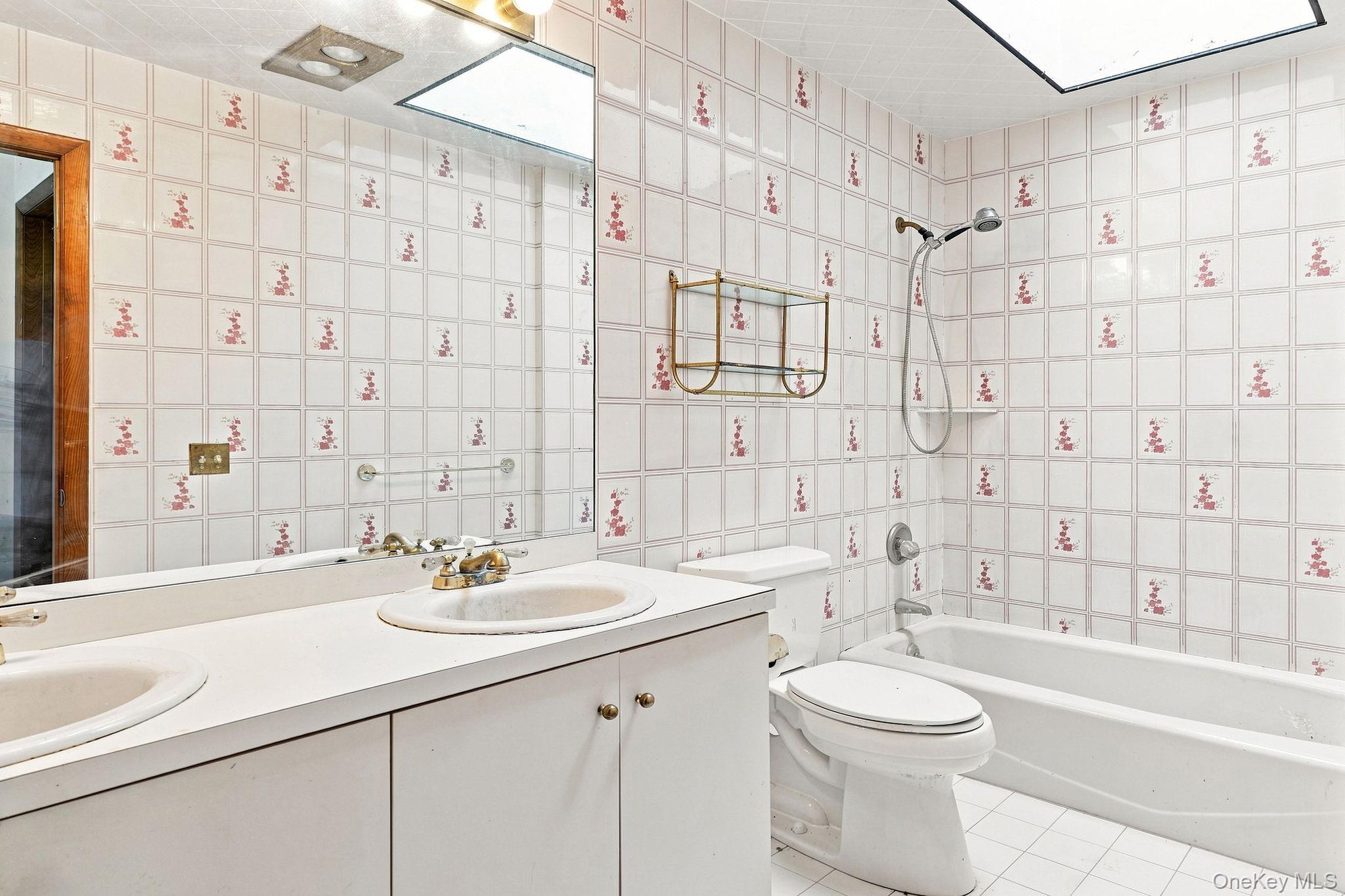 8 Cobbling Rock Drive – For Sale photo 28