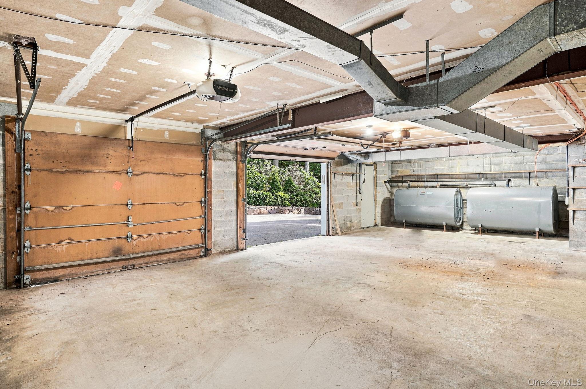 8 Cobbling Rock Drive – For Sale photo 35