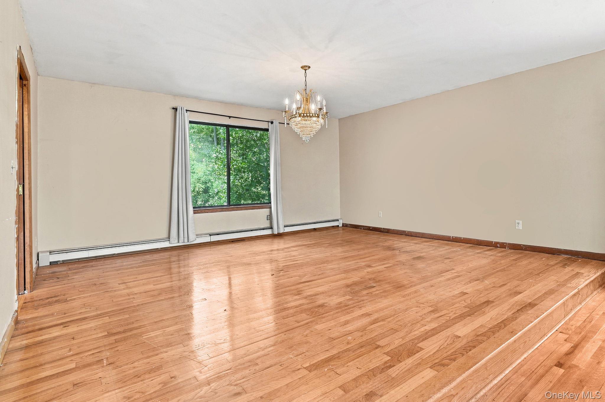 8 Cobbling Rock Drive – For Sale photo 8