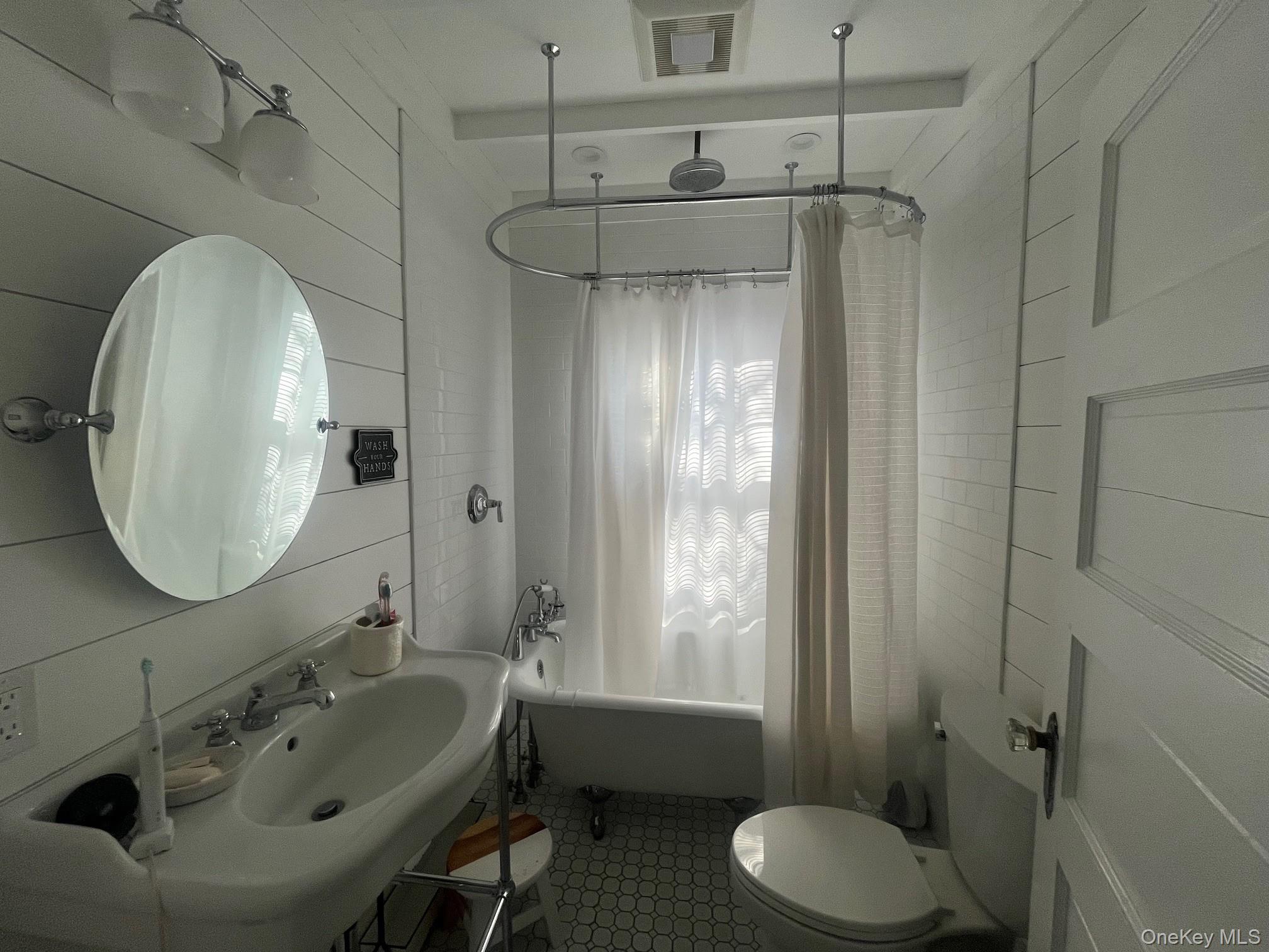 22 Crescent Avenue – For Rent photo 9