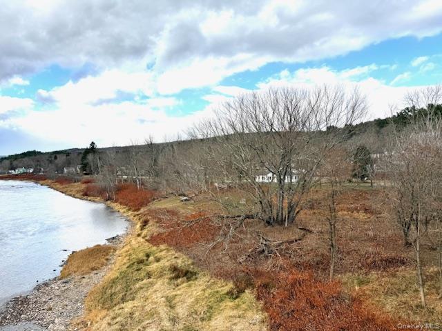 8 River Road – For Sale photo 10
