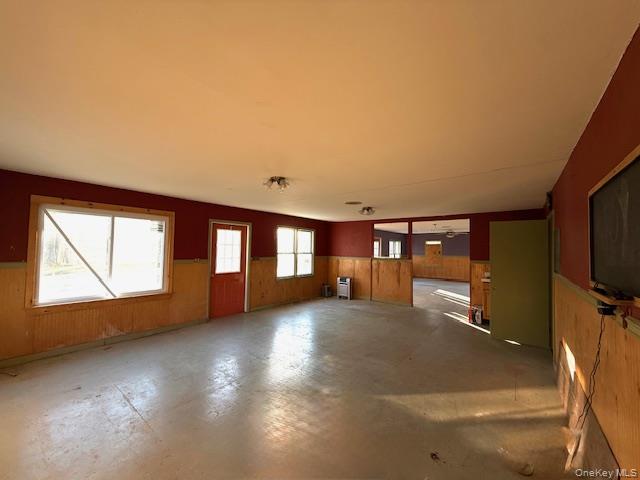 12 River Road – For Sale photo 16