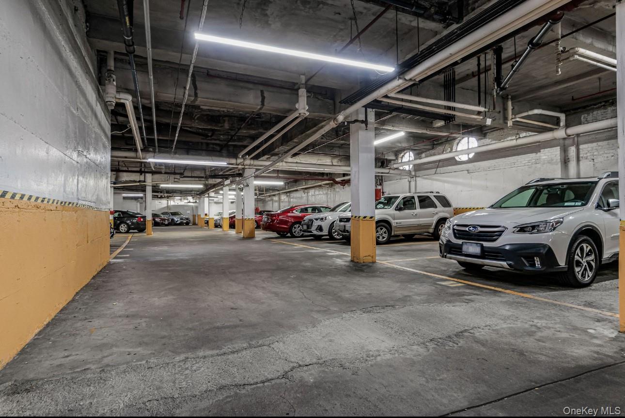 69-40 Yellowstone Boulevard, Unit 119 photo 21