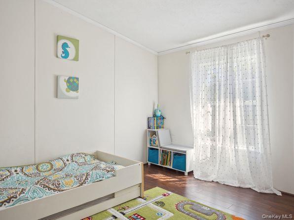 337 Three Mile Harbo, Unit 10 photo 8