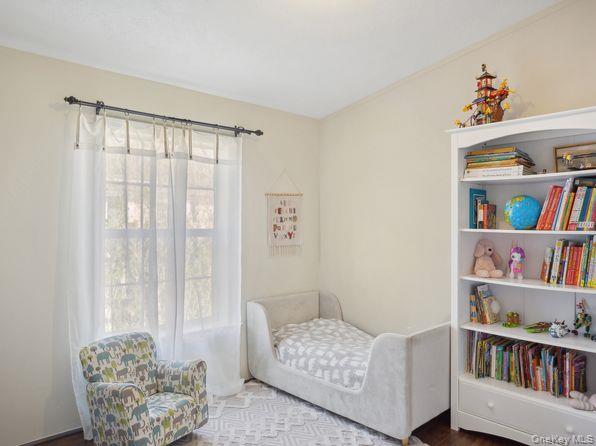 337 Three Mile Harbo, Unit 10 photo 6