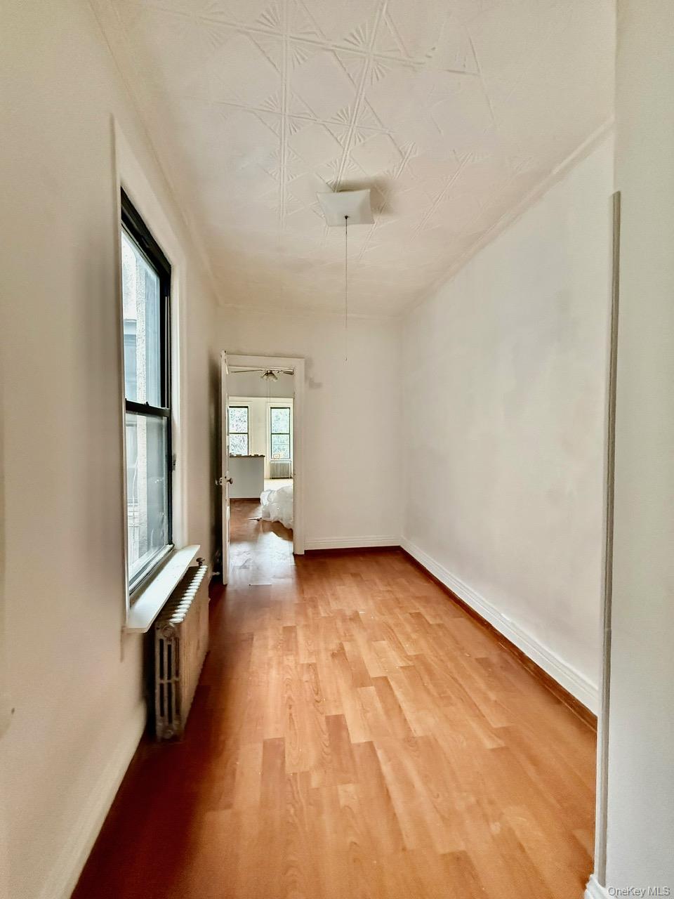 2052 Gates Avenue – For Sale photo 15